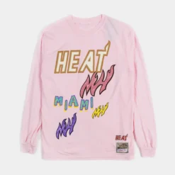 Mitchell & Ness Miami Heat Sidewalk Sketch Mens Long Sleeve Shirt (Pink)