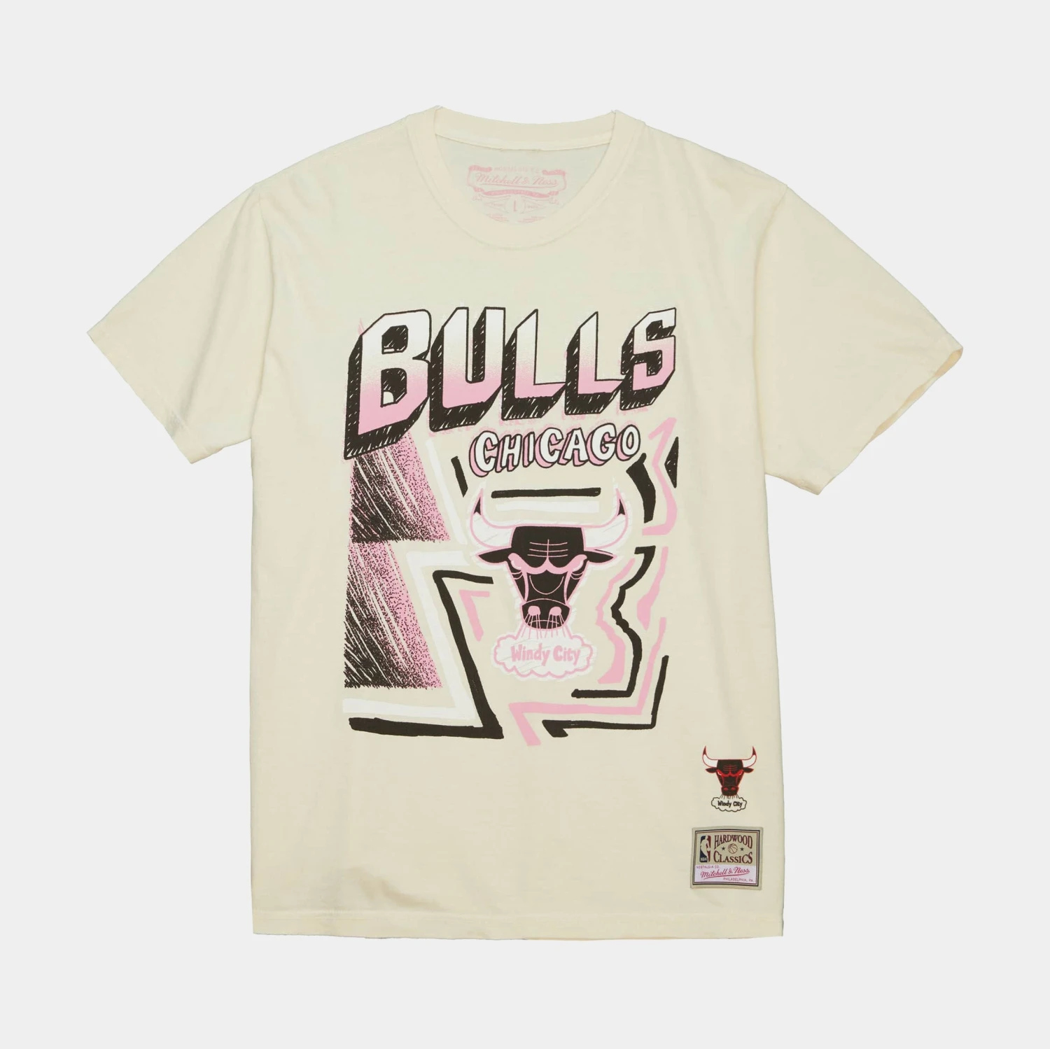 Mitchell & Ness Chicago Bulls Sidewalk Sketch Mens Short Sleeve Shirt (Beige/Black) 1 Mitchell & Ness Chicago Bulls Sidewalk Sketch Mens Short Sleeve Shirt (Beige/Black)