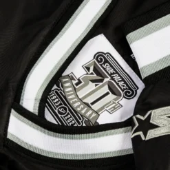 Las Vegas Raiders Renegade Nylon Pullover Windbreaker Mens Jacket (Black) -Simply Styled c6c493f8f230d4ee285b1aa10a2c74bb